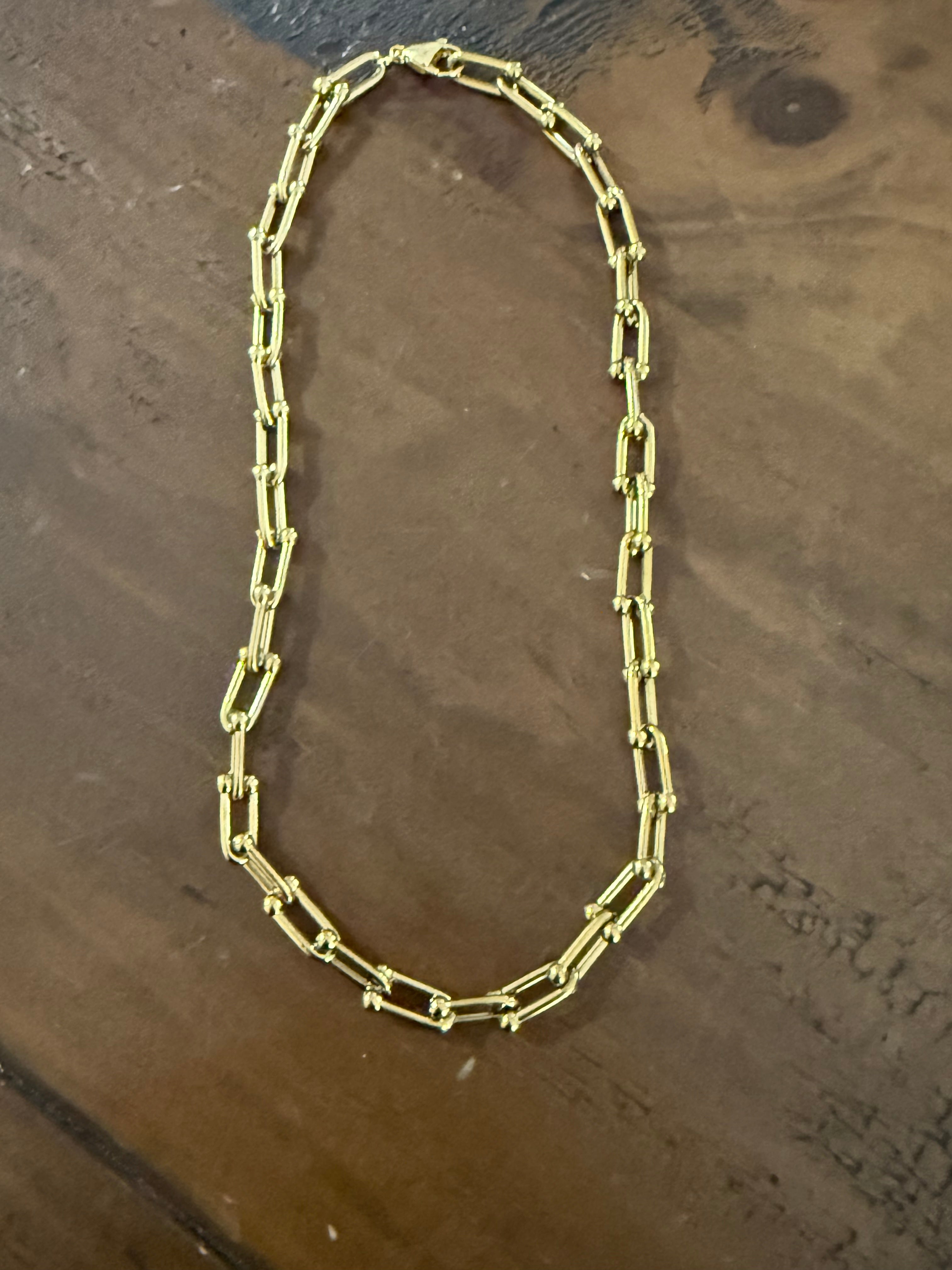 horseshoe link necklace